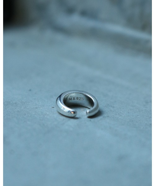 OX JEWELRY（オックスジュエリー）の「Silver Ear Cuff S（イヤーカフ・メンズ・シルバー・FREE）」の6枚目の写真