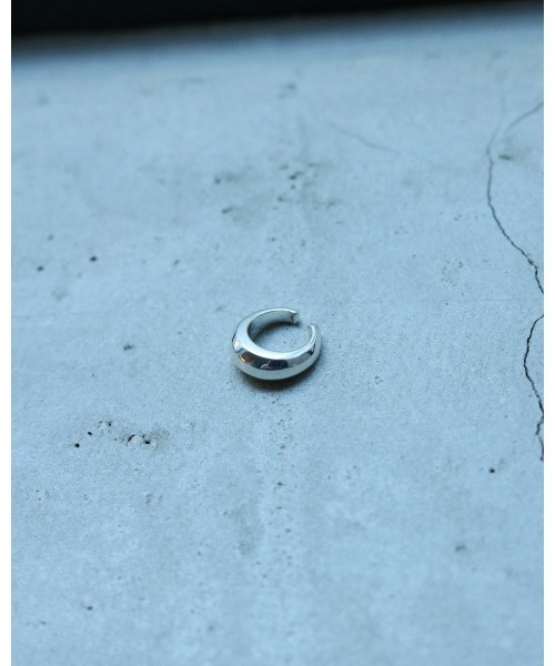OX JEWELRY（オックスジュエリー）の「Silver Ear Cuff S（イヤーカフ・メンズ・シルバー・FREE）」の4枚目の写真