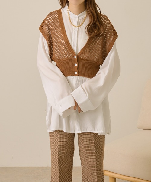 Ambre Neige(アンブルネージュ)の「メッシュニットベスト/【WEB/EC限定商品】(ベスト・レディース・ダークブラウン/ベージュ/アイボリー/ピンクベージュ・FREE)」の3枚目の写真