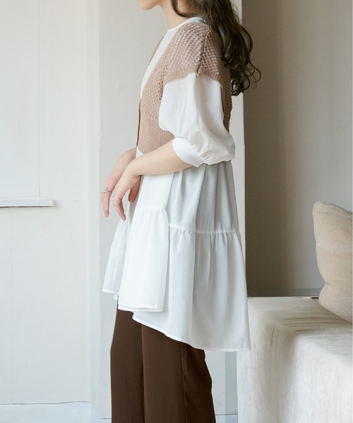 Ambre Neige(アンブルネージュ)の「メッシュニットベスト/【WEB/EC限定商品】(ベスト・レディース・ダークブラウン/ベージュ/アイボリー/ピンクベージュ・FREE)」の11枚目の写真