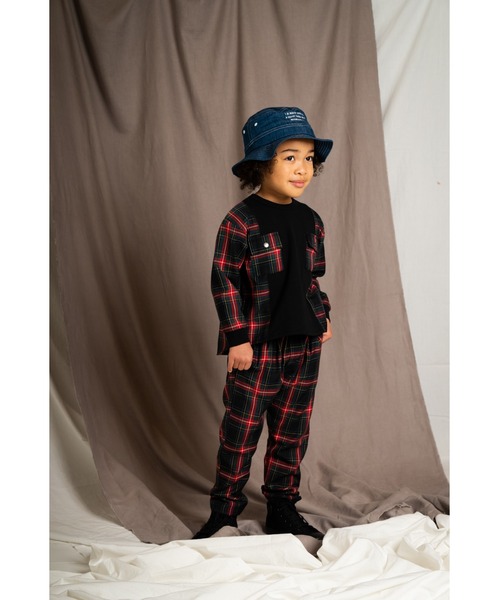 Wonder apartment（ワンダーアパートメント）の「タータンチェックパンツ（その他パンツ・キッズ・ブラック・130cm/110cm/100cm/120cm/90cm）」の6枚目の写真
