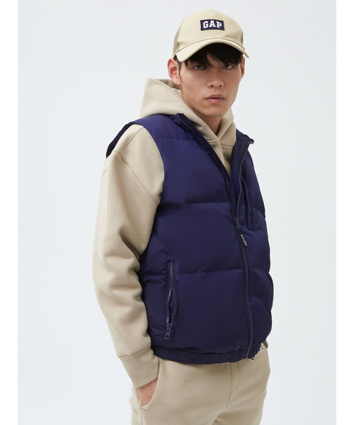 GAP（ギャップ）の「ヘビーウェイト ダウンベスト（ダウンベスト・メンズ・ブラック/ネイビー/シルバー系その他・M/L/S/XS/XL）」の3枚目の写真