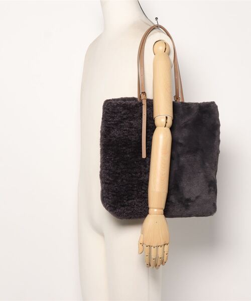 cache cache（カシュ カシュ）の「カシュカシュ cachecache / ベルトハンドルコンビファートート（トートバッグ・レディース・ベージュ/アイボリー/ダークグレー/グレー・FREE）」の8枚目の写真