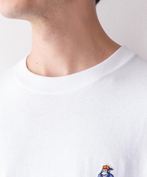 BEN DAVIS(ベンデイビス)の「【BEN DAVIS/ベンデイビス】ミニゴリラワンポイントエンブレムロンT(Tシャツ/カットソー・メンズ・ホワイト/グリーン/ブラック/ベージュ・MEDIUM/SMALL/LARGE/X-LARGE)」の14枚目の写真