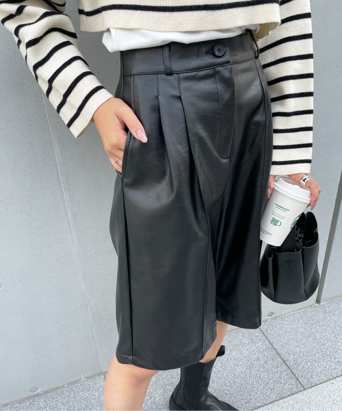 StyleSea（スタイルシー）の「フェイクレザーハーフパンツ（スラックス・レディース・ブラック/ブラウン・FREE）」の6枚目の写真