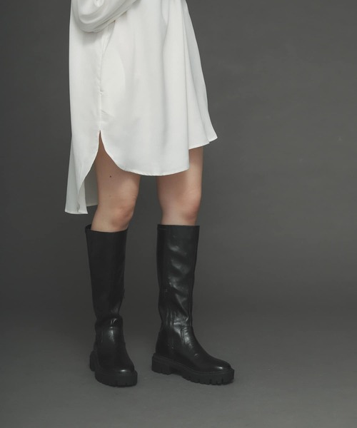 SENSE OF PLACE by URBAN RESEARCH（センスオブプレイスバイアーバンリサーチ）の「トラックソールバックストレッチロングブーツ（ブーツ・レディース・ブラック/アイボリー・MEDIUM/LARGE/SMALL）」の3枚目の写真