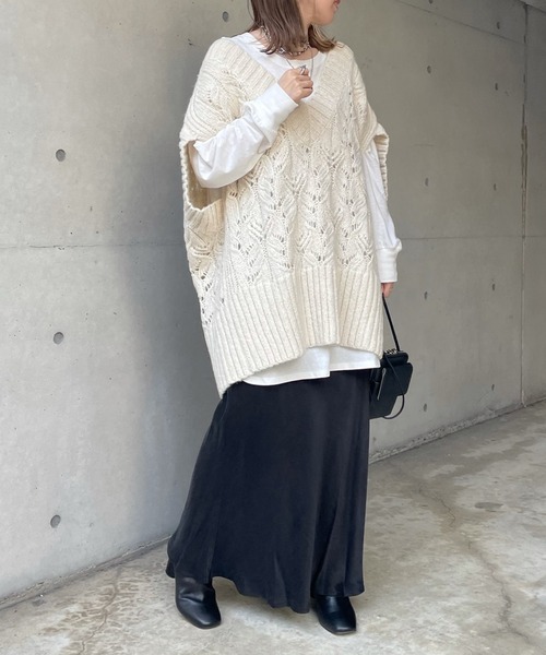 DouDou(ドゥドゥ)の「モヘヤケーブル編みニットベスト(ニット/セーター・レディース・ベージュ/グレイッシュベージュ・FREE)」の8枚目の写真