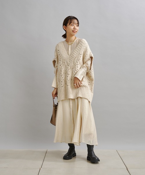 DouDou(ドゥドゥ)の「モヘヤケーブル編みニットベスト(ニット/セーター・レディース・ベージュ/グレイッシュベージュ・FREE)」の19枚目の写真