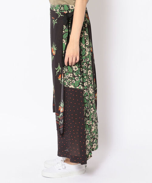 ottod'Ame（オットダム）の「ottod'Ame/オットダム/SKIRTS FLOWER（スカート・レディース・ブラック・42）」の2枚目の写真