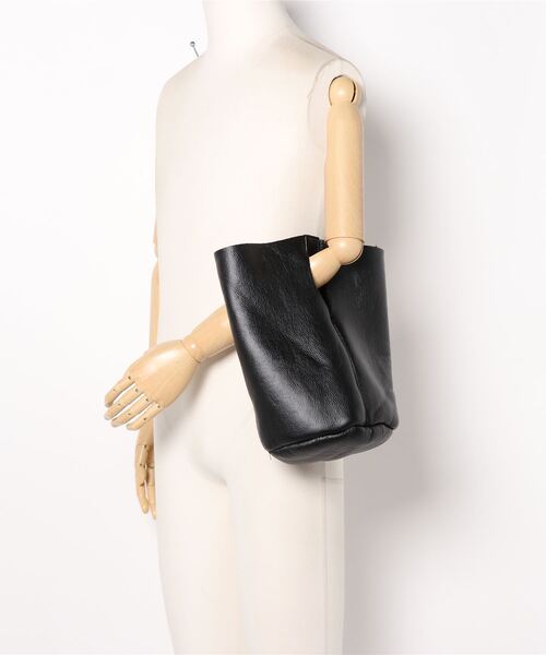 CEMONEMO（セモネモ）の「ミニマル ムートン トートバッグ（トートバッグ・レディース・ブラック・FREE）」の12枚目の写真