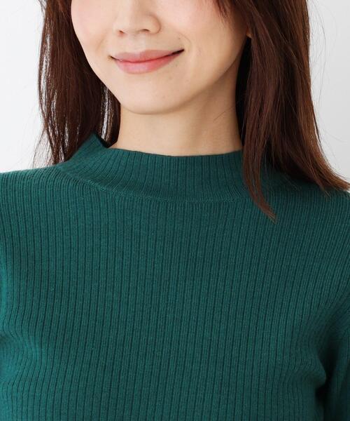 SHOO・LA・RUE（シューラルー）の「◆【M-3L】ちくちくしにくいリブ見えモックネック（ニット/セーター・レディース・アイボリー系2/アイボリー/グリーン/ブラック/サンドベージュ/ダークブラウン系2・02/03/04/05）」の11枚目の写真