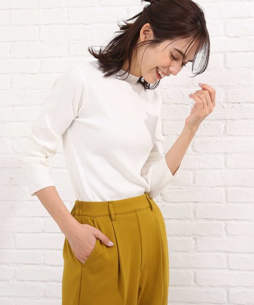 SHOO・LA・RUE（シューラルー）の「◆【M-3L】ちくちくしにくいリブ見えモックネック（ニット/セーター・レディース・アイボリー系2/アイボリー/グリーン/ブラック/サンドベージュ/ダークブラウン系2・02/03/04/05）」の15枚目の写真