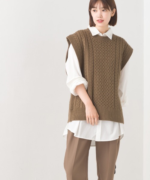 OMNES(オムネス)の「アクリルウール ケーブルニットベスト(ベスト・レディース・ブラック/モカ/アイボリー・FREE)」の3枚目の写真