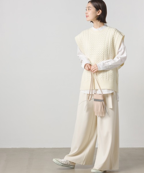 OMNES(オムネス)の「アクリルウール ケーブルニットベスト(ベスト・レディース・ブラック/モカ/アイボリー・FREE)」の22枚目の写真