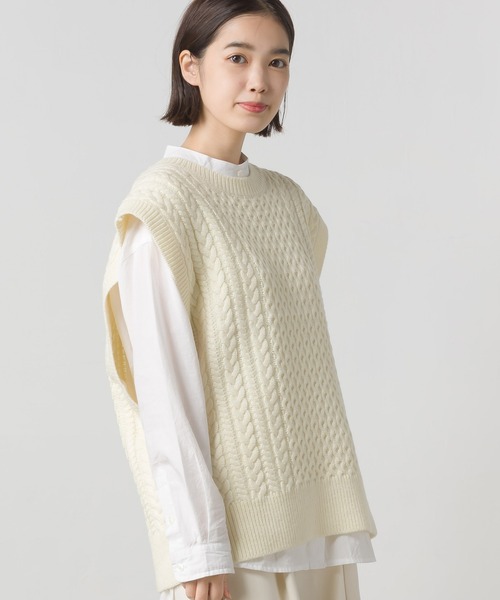 OMNES(オムネス)の「アクリルウール ケーブルニットベスト(ベスト・レディース・ブラック/モカ/アイボリー・FREE)」の5枚目の写真