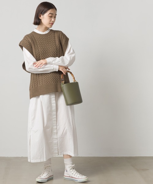 OMNES(オムネス)の「アクリルウール ケーブルニットベスト(ベスト・レディース・ブラック/モカ/アイボリー・FREE)」の18枚目の写真