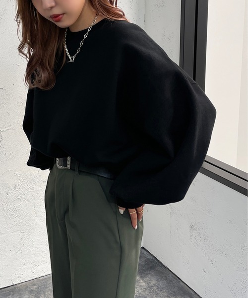 apres jour mignon(アプレジュールミニョン)の「袖ボリュームスウェット【ZOZOTOWN限定アイテム】【10PO】(スウェット・レディース・ブラック/ダークブルー/オートミール・フリー/X-LARGE)」の1枚目の写真