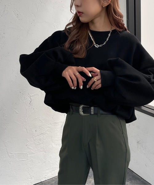 apres jour mignon(アプレジュールミニョン)の「袖ボリュームスウェット【ZOZOTOWN限定アイテム】【10PO】(スウェット・レディース・ブラック/ダークブルー/オートミール・フリー/X-LARGE)」の4枚目の写真