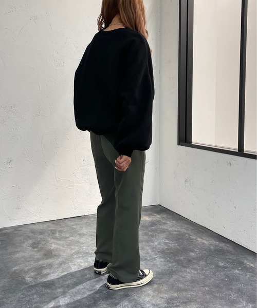 apres jour mignon(アプレジュールミニョン)の「袖ボリュームスウェット【ZOZOTOWN限定アイテム】【10PO】(スウェット・レディース・ブラック/ダークブルー/オートミール・フリー/X-LARGE)」の14枚目の写真