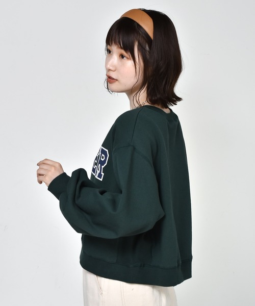 RETRO GIRL(レトロガール)の「カレッジロゴトレーナー(スウェット・レディース・パープル/オフホワイト/ダークグリーン/ダークブラウン・FREE)」の8枚目の写真