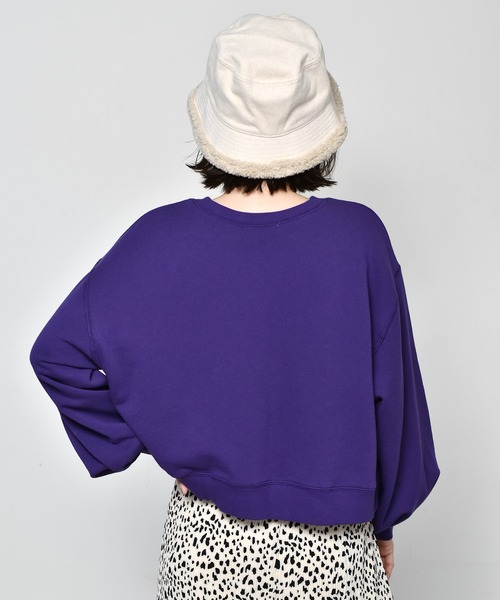 RETRO GIRL(レトロガール)の「カレッジロゴトレーナー(スウェット・レディース・パープル/オフホワイト/ダークグリーン/ダークブラウン・FREE)」の22枚目の写真