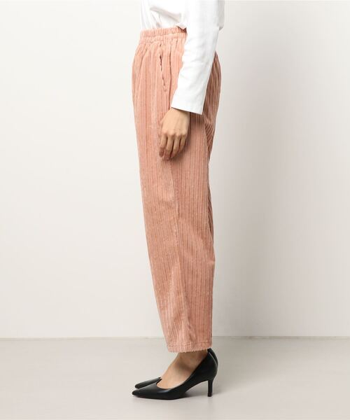 Samansa Mos2 blue（サマンサモスモスブルー）の「太畝コーデュロイパンツ（その他パンツ・レディース・ピンク/シルバーグレー/チャコール・ﾌﾘ-）」の5枚目の写真