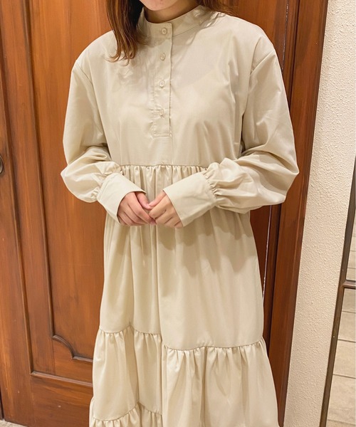 apres jour（アプレジュール）の「ティアードシャツワンピース【ZOZOTOWN限定アイテム】（ワンピース・レディース・グリーン系その他/ベージュ/オフホワイト/ブラック・X-LARGE/MEDIUM/SMALL）」の16枚目の写真