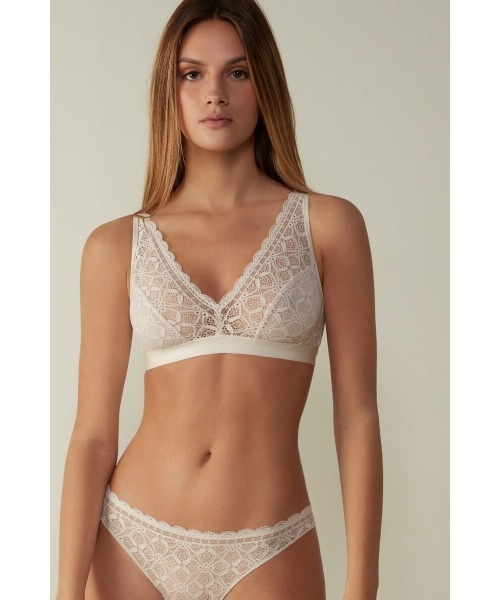 Intimissimi（インティミッシミ）の「Lara レース トライアングルブラ（ブラジャー・レディース・ブラック/キナリ・75B/80B/80C/70B/75C/B85）」の13枚目の写真