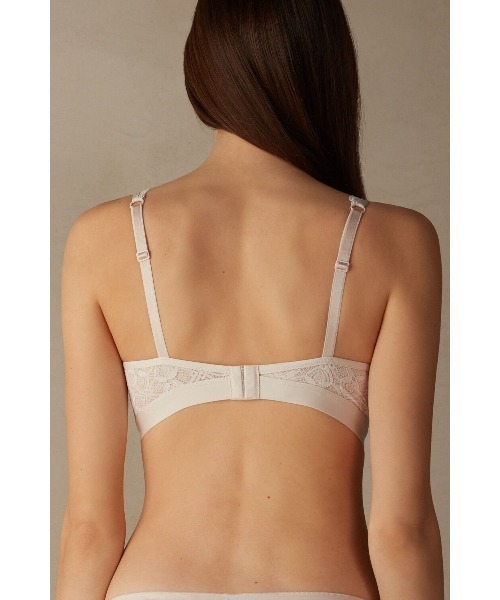 Intimissimi（インティミッシミ）の「Lara レース トライアングルブラ（ブラジャー・レディース・ブラック/キナリ・75B/80B/80C/70B/75C/B85）」の19枚目の写真