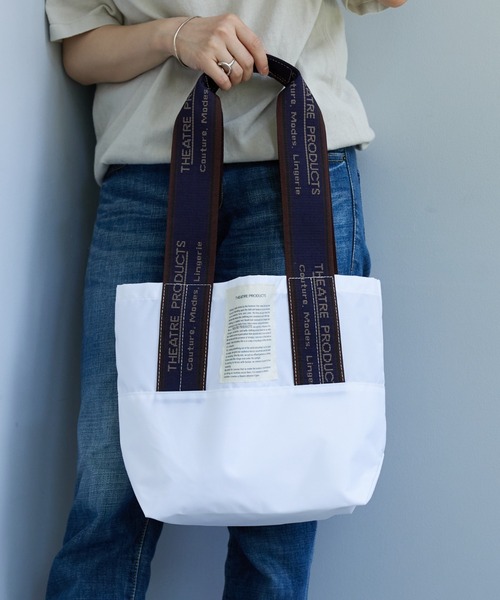 THEATRE PRODUCTS(シアタープロダクツ)の「【新色追加】THEATRE PRODUCTS / Dailyrusset別注 / ジャガードテープバッグ(M)(トートバッグ・レディース・ホワイト/ブラック×グレー/カーキ/ピンク/グレー/ブラック/グリーン/ピンク系2/ベージュ/ブラウン/ホワイト×ネイビー/ネイビー/オレンジ系1/パープル・FREE)」の3枚目の写真