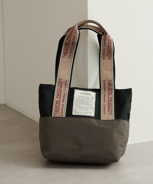 THEATRE PRODUCTS(シアタープロダクツ)の「【新色追加】THEATRE PRODUCTS / Dailyrusset別注 / ジャガードテープバッグ(M)(トートバッグ・レディース・ホワイト/ブラック×グレー/カーキ/ピンク/グレー/ブラック/グリーン/ピンク系2/ベージュ/ブラウン/ホワイト×ネイビー/ネイビー/オレンジ系1/パープル・FREE)」の5枚目の写真