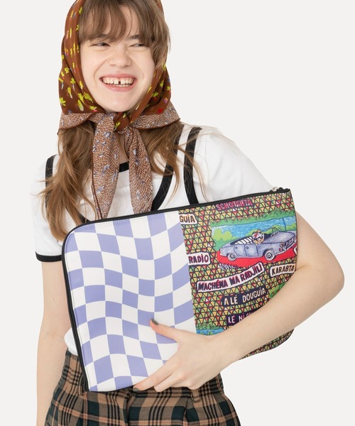 HEY!MrsROSE(ヘイミセスローズ)の「HEY! Mrs ROSE(ヘイ!ミセスローズ)HEY!PCケース(PC・タブレットケース・レディース・イエロー/ブラウン/ホワイト/ブルー・FREE)」の16枚目の写真