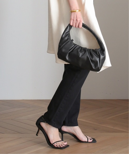 AULENTTI（オウレンティ）の「【AULENTTI/オウレンティ】ハンドバッグ M（ハンドバッグ・レディース・ブラック/アイボリー・FREE）」の5枚目の写真