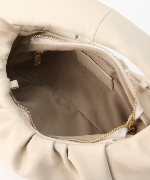 AULENTTI（オウレンティ）の「【AULENTTI/オウレンティ】ハンドバッグ M（ハンドバッグ・レディース・ブラック/アイボリー・FREE）」の16枚目の写真