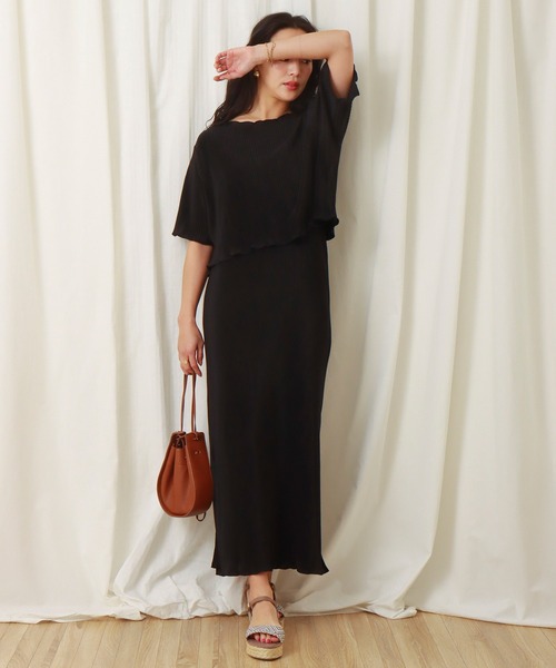 libelle more（リベル モア）の「クリスタルプリーツスムースプルオーバー+キャミワンピース　セット（ワンピース・レディース・ブラック/モカ/ベージュ・M/L）」の5枚目の写真