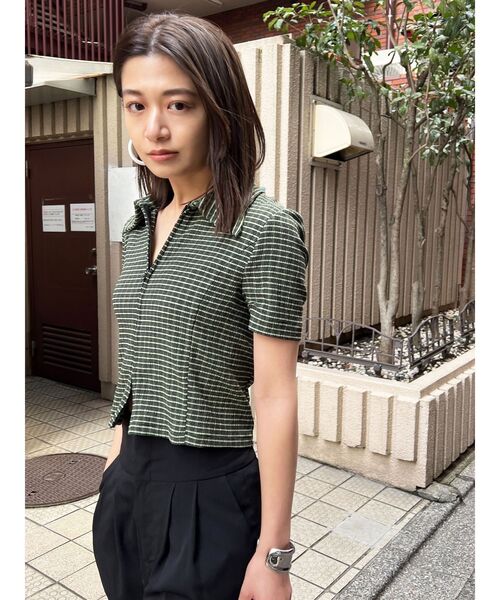 EMODA（エモダ）の「コンパクトショートシャツトップ（シャツ/ブラウス・レディース・ブラック/イエロー/その他/その他1・FREE）」の12枚目の写真