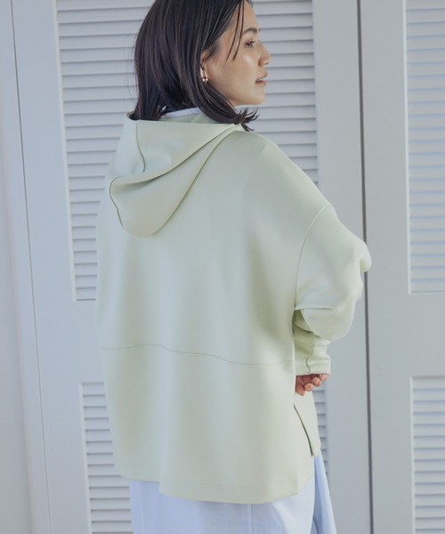 AMERICAN HOLIC（アメリカンホリック）の「ポンチフーディーパーカー（パーカー・レディース・オフホワイト/グレイッシュベージュ/ライトイエロー・M/L）」の3枚目の写真