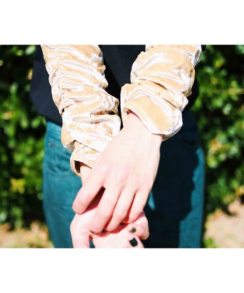 GGD（ジージーディー）の「スリーブベロアトップス（シャツ/ブラウス・レディース・イエローゴールド/サックスブルー/ライトグリーン・L/M）」の12枚目の写真