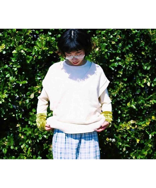 GGD（ジージーディー）の「スリーブベロアトップス（シャツ/ブラウス・レディース・イエローゴールド/サックスブルー/ライトグリーン・L/M）」の14枚目の写真