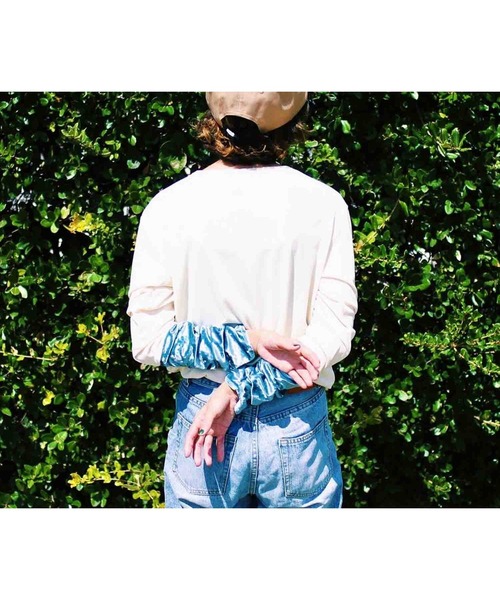 GGD（ジージーディー）の「スリーブベロアトップス（シャツ/ブラウス・レディース・イエローゴールド/サックスブルー/ライトグリーン・L/M）」の17枚目の写真