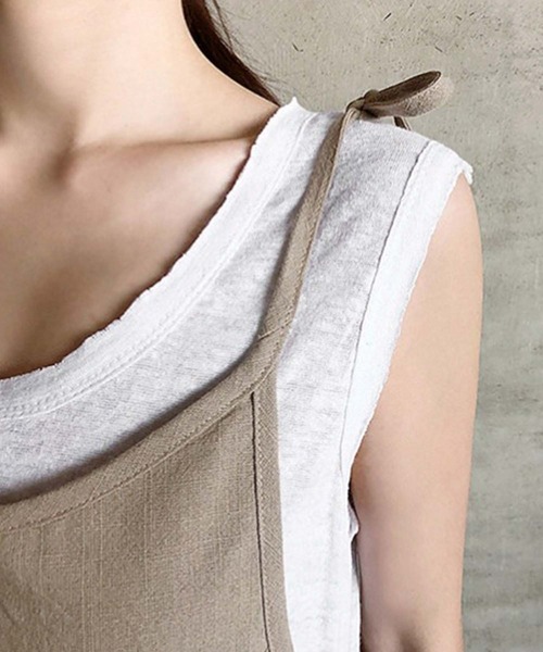 Girly Doll（ガーリードール）の「リボンキャミソールショート丈サロペット（サロペット/オーバーオール・レディース・ブラック/ネイビー/モカ・F）」の8枚目の写真