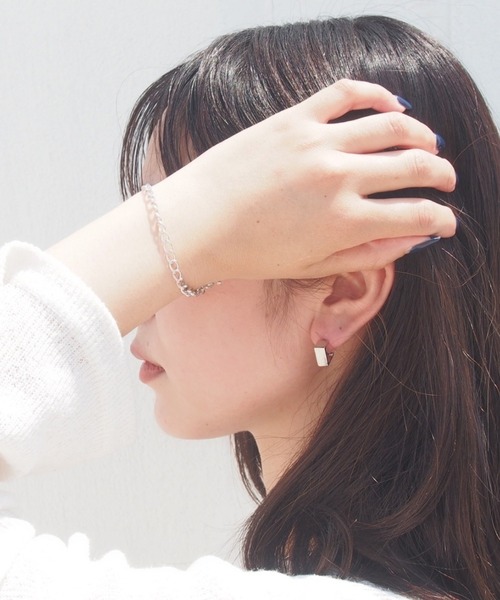mille blanc(ミルブラン)の「【日本製】シンプルチェーンブレスレット(ブレスレット・レディース・シルバー/ゴールド/ゴールド系その他/シルバー系その他2/シルバー系その他3/シルバー系その他4/ゴールド系その他2/ゴールド系その他3/シルバー系その他・FREE)」の3枚目の写真