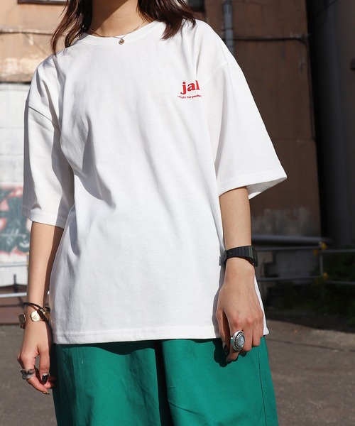 ZIP FIVE（ジップファイブ）の「【ZIP FIVE】韓国ヴィンテージ風　バックロゴ半袖Tシャツ（Tシャツ/カットソー・レディース・ブラック/ブラック系/ホワイト/ホワイト系・LARGE/MEDIUM）」の6枚目の写真