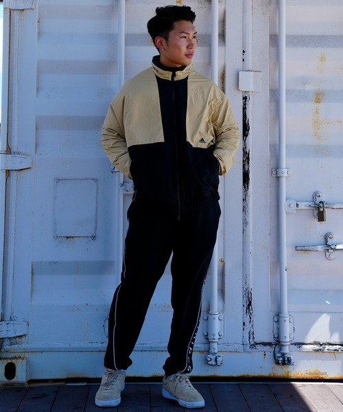 adidas(アディダス)の「adidas/アディダス ウーブンジャケット スリーストライプス/バックプリント 2トーンジャケット/裏起毛 オーバーサイズ/ユニセックス CU358(ナイロンジャケット・メンズ・ブラック/ブラック系その他2/ブラック系その他3・3XL/M/2XL/L/XL)」の16枚目の写真