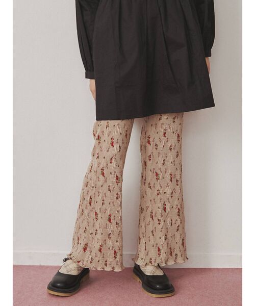 merry jenny（メリージェニー）の「floralギャザーフレアパンツ（その他パンツ・レディース・ブラック/ピンク/ベージュ・FREE）」の5枚目の写真