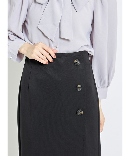tocco closet（トッコ　クローゼット）の「飾り釦付きスリット入りロングタイトスカート（スカート・レディース・ブラック/テラコッタ・M）」の6枚目の写真