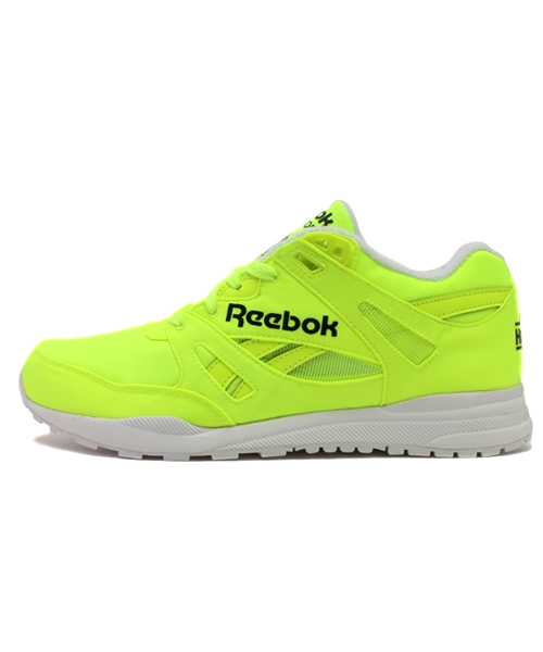 Reebok（リーボック）の「ユニセックス リーボッククラシック ベンチレーター ネオンカラー Reebok VENTILATOR DG M46607（スニーカー・メンズ・イエロー・27cm/23cm/23.5cm/24cm/26.5cm/27.5cm/28cm/24.5cm）」の2枚目の写真