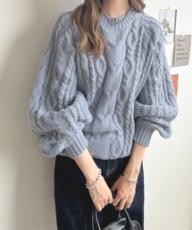 ラウンドネックケーブルニット