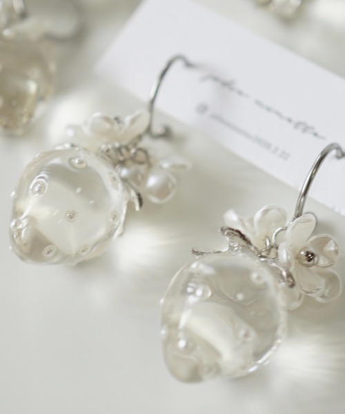 CERCA（チェルカ）の「jolie minette/いちごフラワー フープ イヤリング/サージカルステンレス316L（イヤリング・レディース・シルバー/ゴールド/ベージュ/ブラック/ブラウン・FREE）」の9枚目の写真