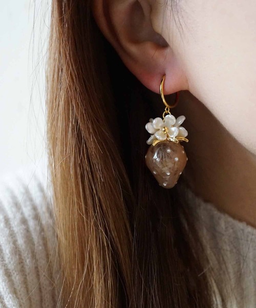 CERCA（チェルカ）の「jolie minette/いちごフラワー フープ イヤリング/サージカルステンレス316L（イヤリング・レディース・シルバー/ゴールド/ベージュ/ブラック/ブラウン・FREE）」の20枚目の写真